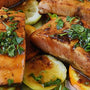 Salmón con salsa de mantequilla al jengibre
