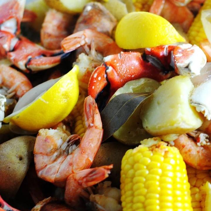 COCIDO DE JAIBA Y CAMARONES