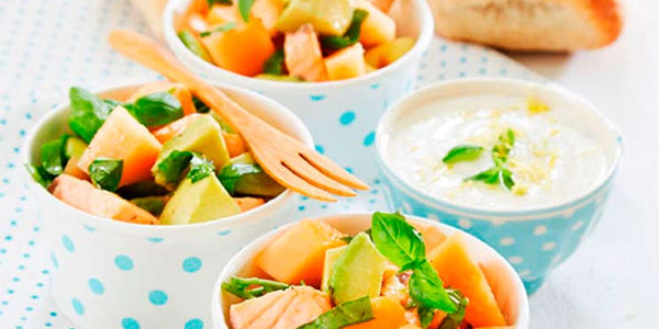 ENSALADA DE SALMÓN AUSTRAL CON PALTA Y MELÓN CALAMEÑO