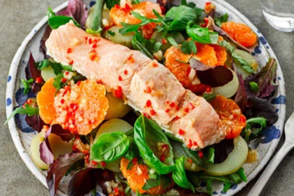 ENSALADA DE SALMÓN BEREBERE