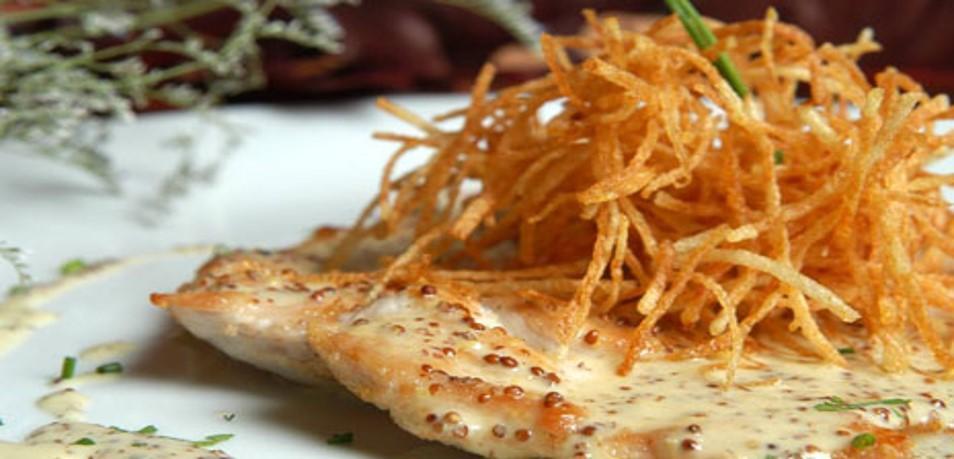 Filetes de pechuga de pavo con salsa de mostaza