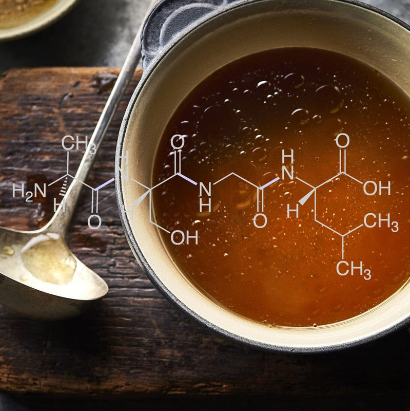 La presencia de proteína y colágeno en el caldo de hueso