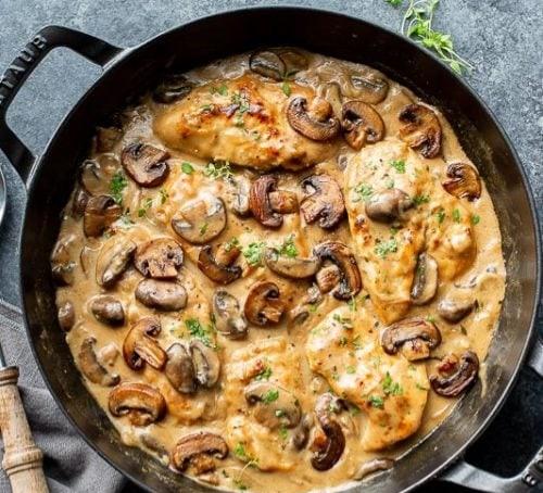 POLLO AL CHAMPIÑÓN