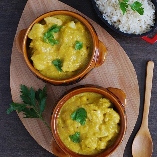 POLLO EN SALSA DE MANGO AL CURRY