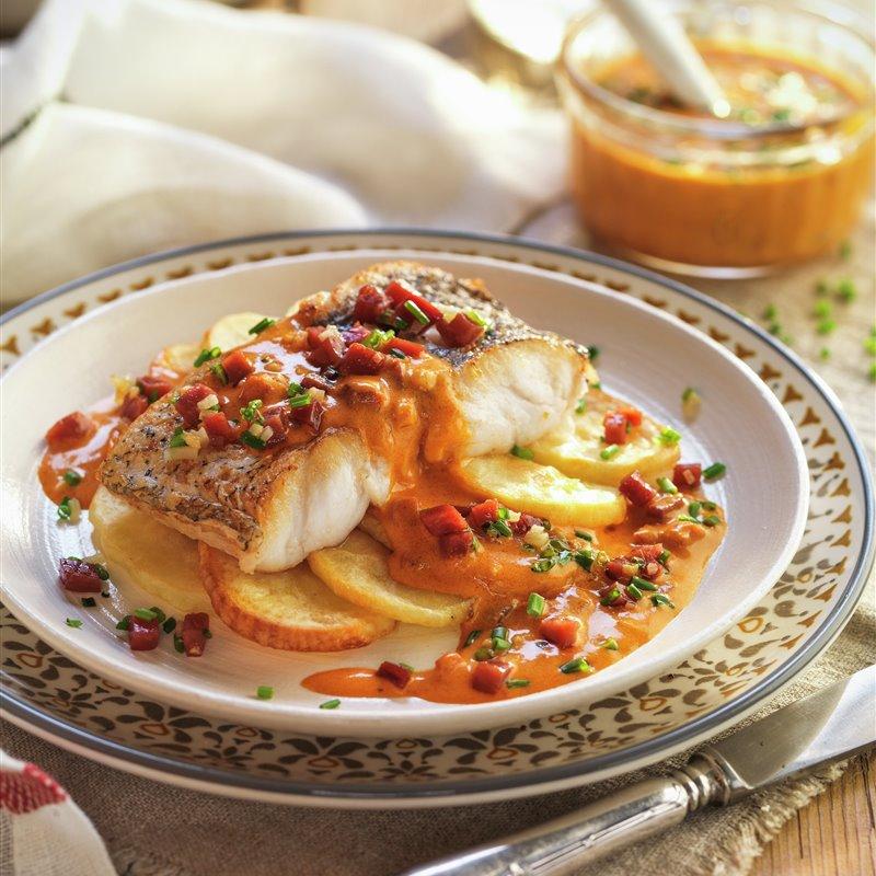 REINETA CON SALSA DE JAMÓN SERRANO