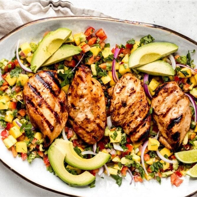 Nuestros bistec de pechuga de pollo son ideales para cuaquier tipo de acompañamiento