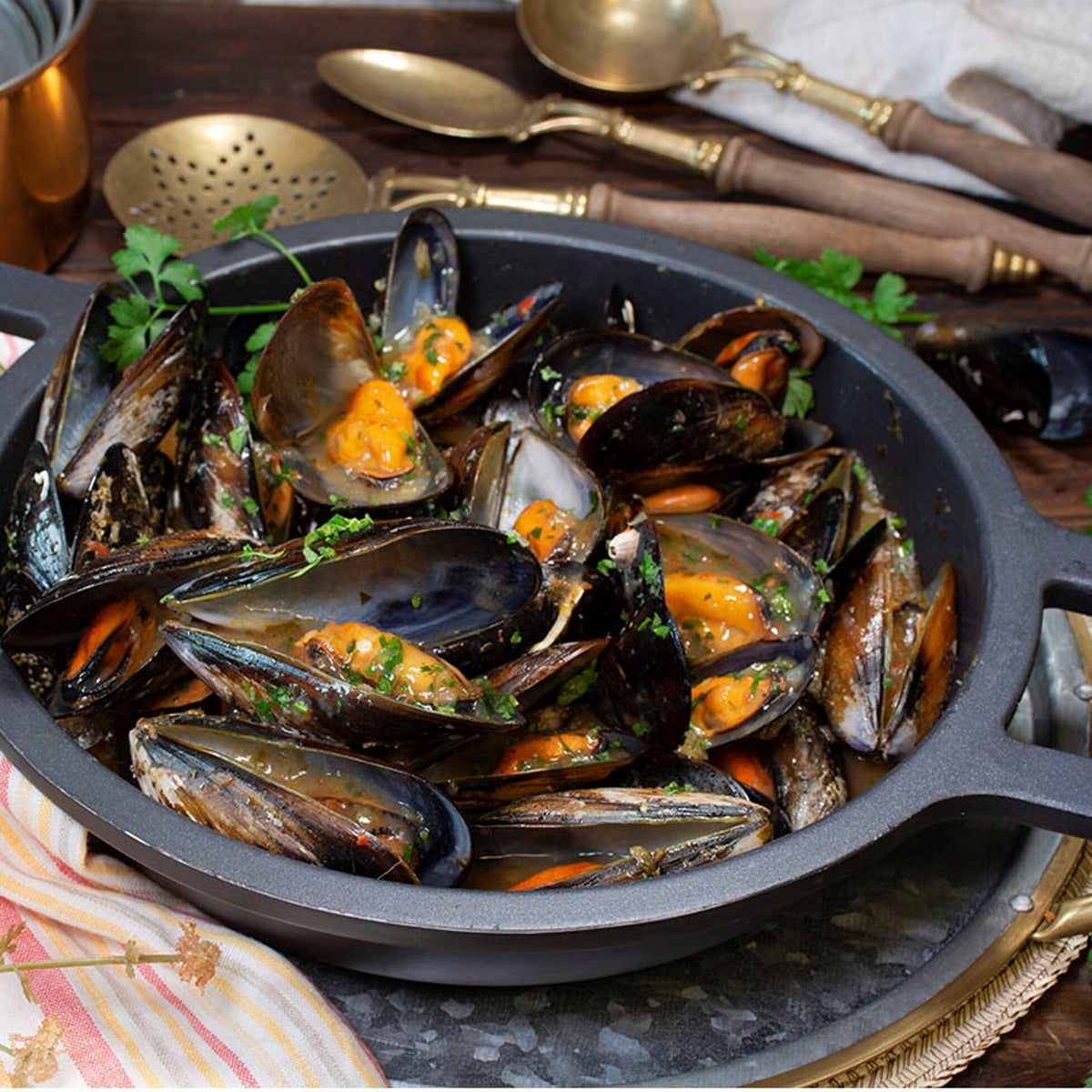 Choritos enteros congelados