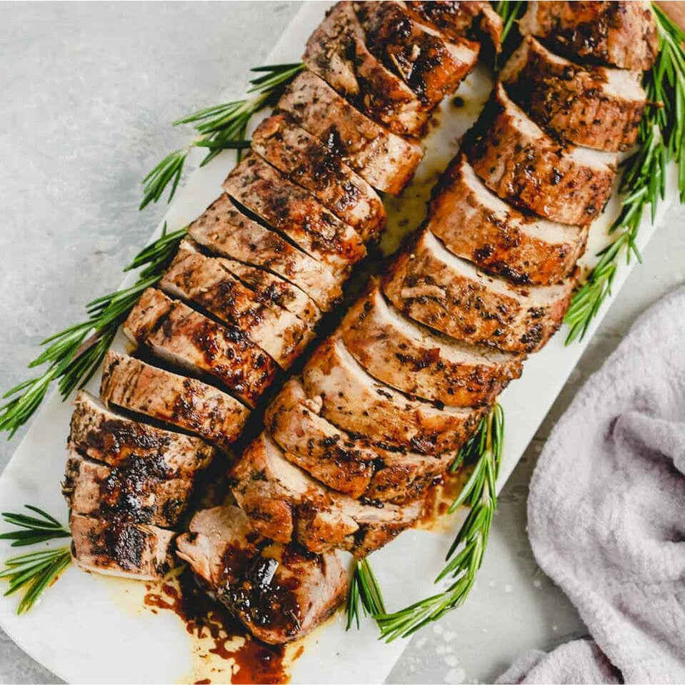 Una forma elegante de presentar el filete de cerdo para lucirte con tus familiares o conocidos.
