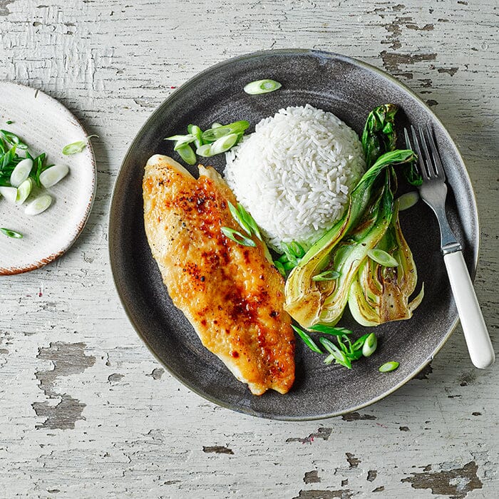 Puede ser acompañado con todo tipo de platos, ya sea arroz, verduras y/u otros