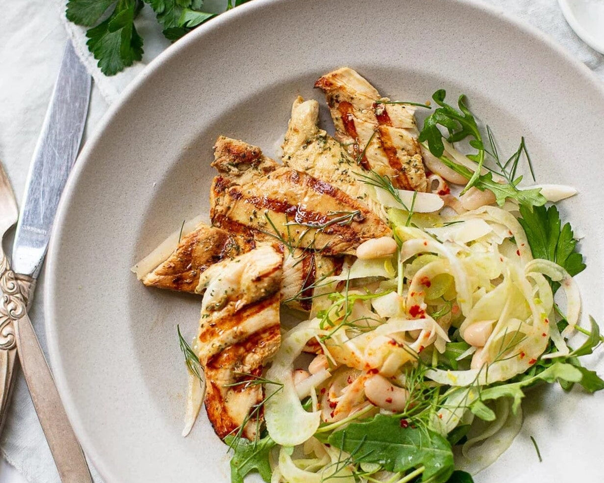 Filetes de pechuga de pollo ideal para acompañarlo con una ensalada