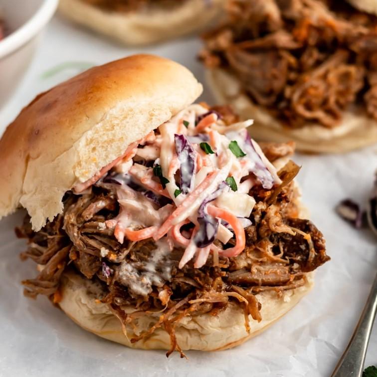 Mechada de cerdo en salsa BBQ | 500 g (aprox)