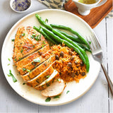 Nuestra pechuga de pollo deshuesada es ideal para ser acompañada por cualquier guarnición.